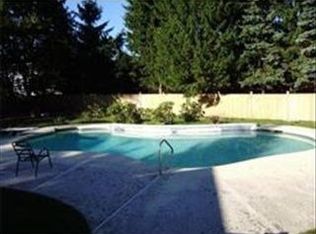 23 Rose Glen Dr, Andover, MA 01810