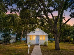 633 SW Cleveland Ave, Stuart, FL 34994