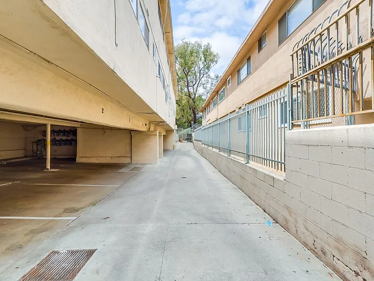 4045 Stevely Ave — Photo 1