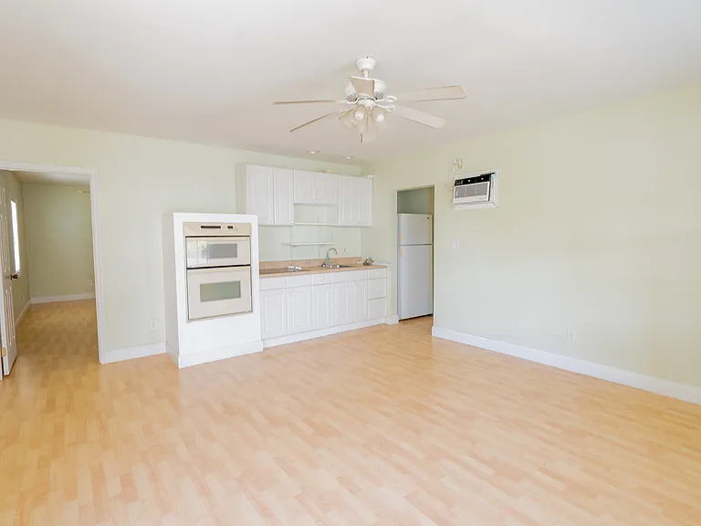 716 High St #2 — Photo 4