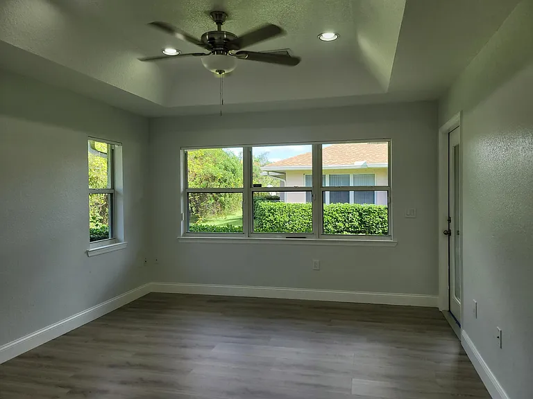 1758 N Dovetail Dr #0 — Photo 3