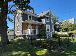 197 S 7th Street, Lindenhurst, NY 11757