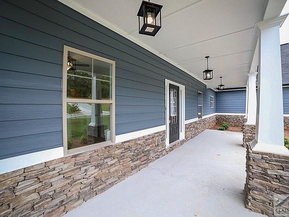 3rd image of 301 River Meadows Dr