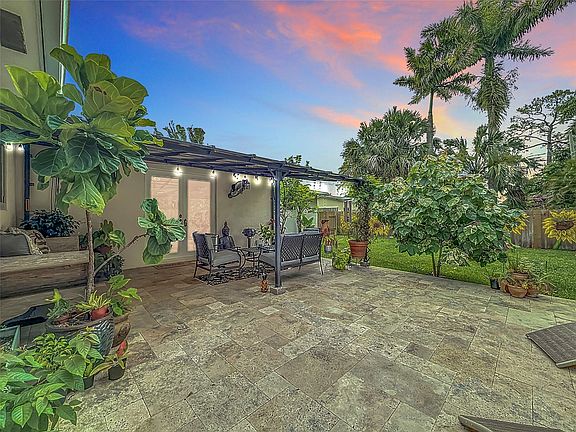 2nd image of 3326 SW 19th Street