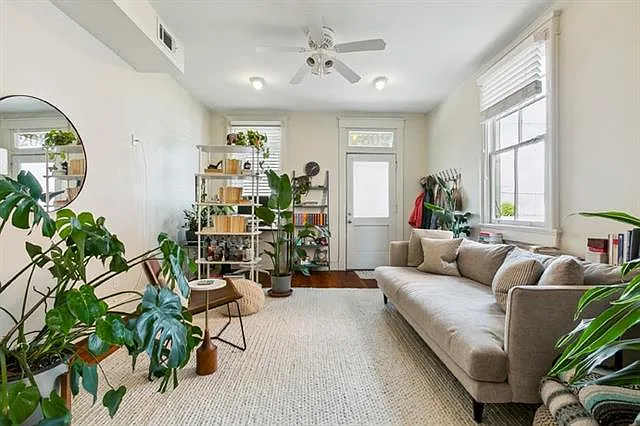 2 bed, 1.0 bath, 783 sqft, $2,050 — Photo 3