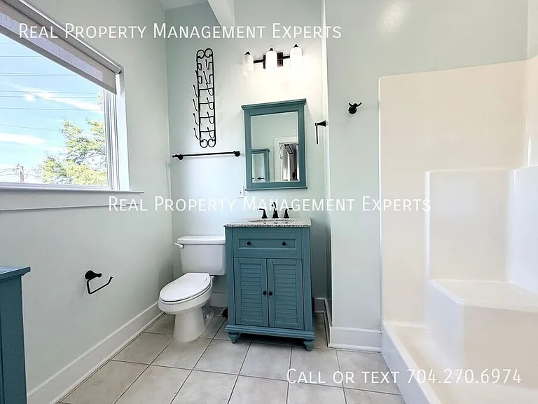 633 McNinch St — Photo 13