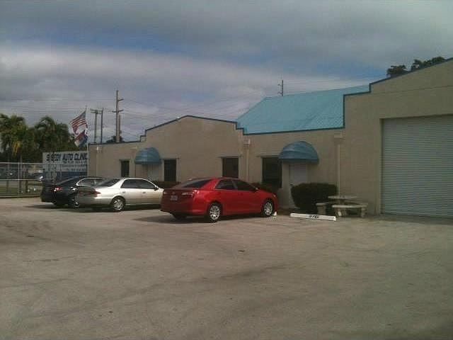 1st image of 2144 Johnson St