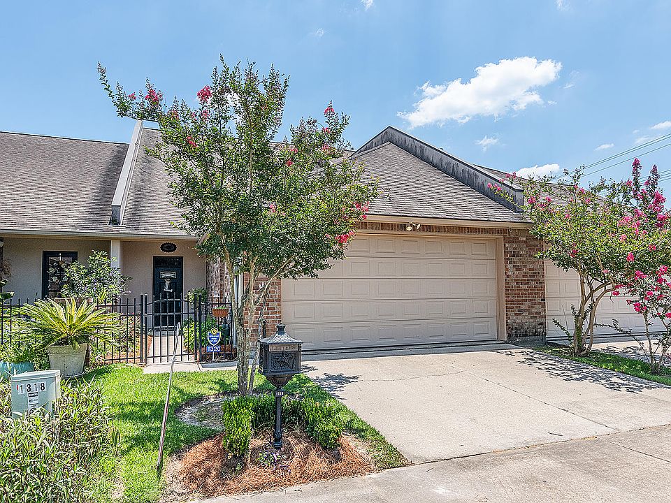 1st image of 1320 Lake Pointe Ave #1