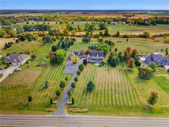 247 Old Onondaga Rd E, Brantford, ON N3T 5L4