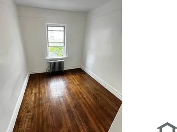 3018 Olinville Ave, Bronx, NY 10467