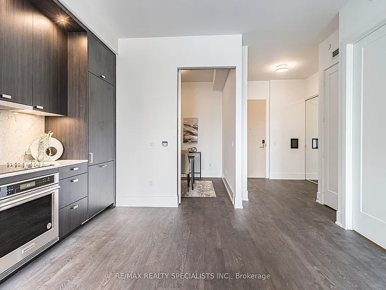 480 Front St W #1903 — Photo 8