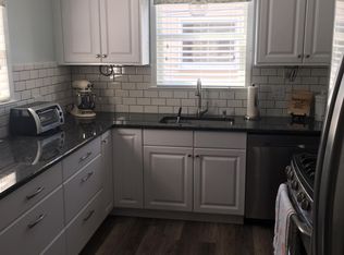 281 W Saratoga Ave, Ferndale, MI