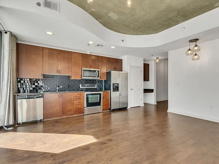 301 Demonbreun St #707 — Photo 24