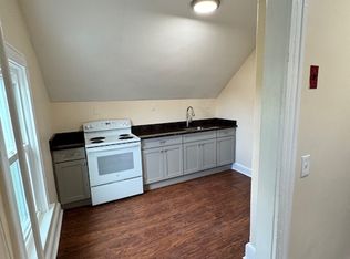 341 Pawtuxet Ave FLOOR 3, Warwick, RI 02888