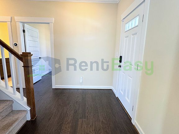 4th image of 523 W 26th St
