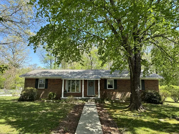 204 Trussell Rd, Monteagle, TN 37356