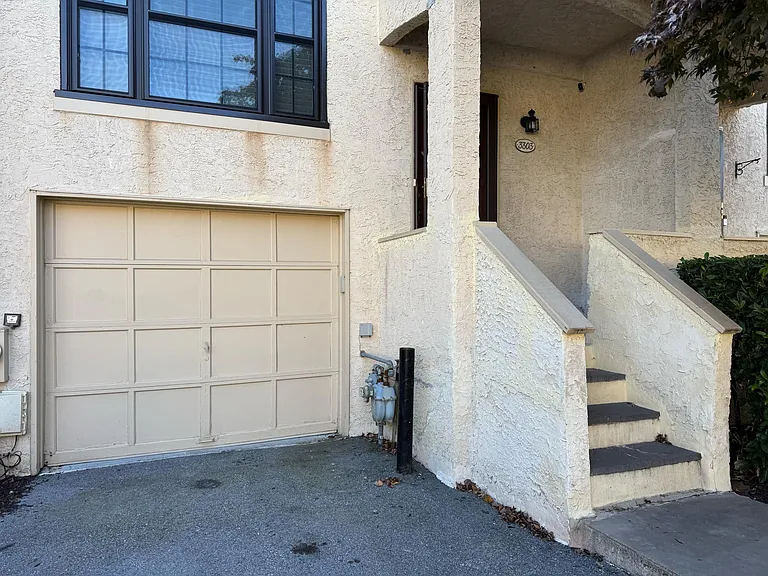3303 Keswick Way — Photo 10