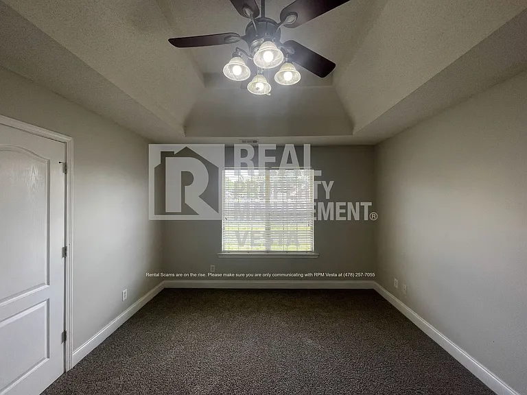 313 Canterfield Dr — Photo 8