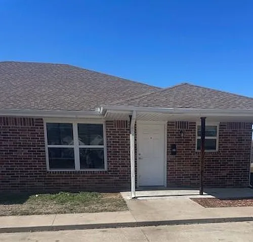111-113 Cherokee Photo 1