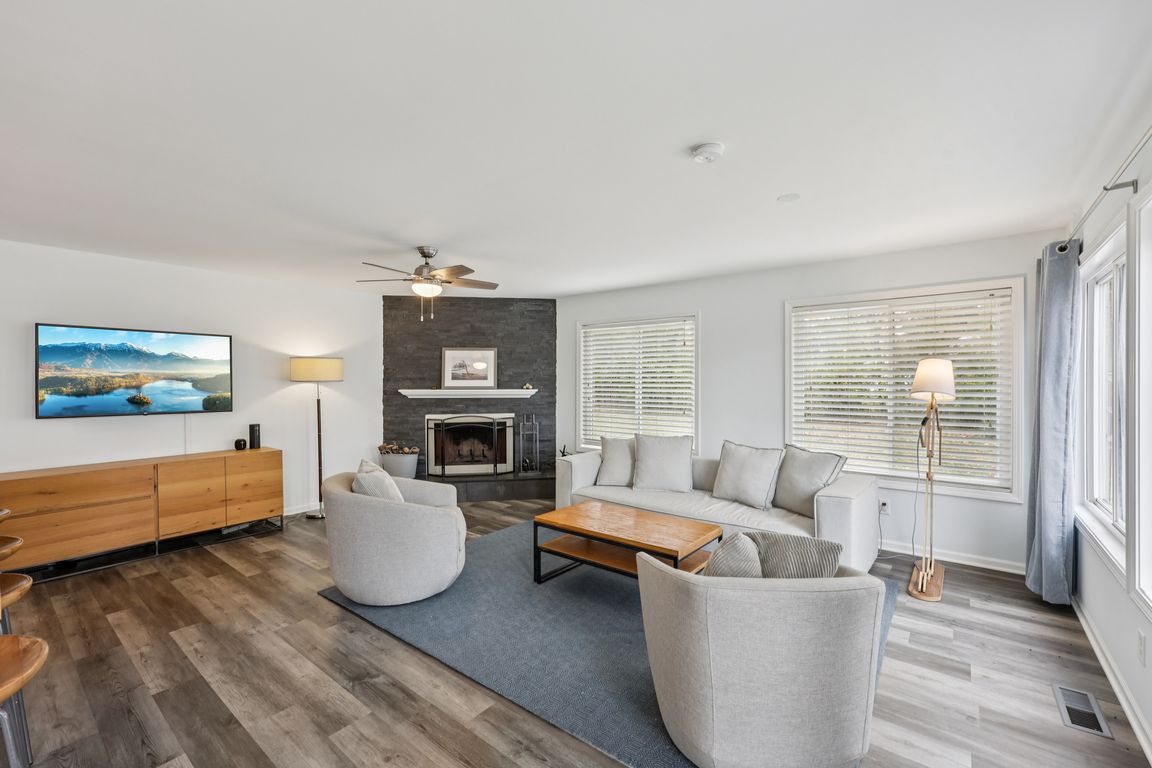 next background image