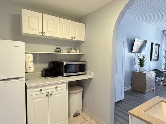 5th image of 6803 N Ocean Blvd #131