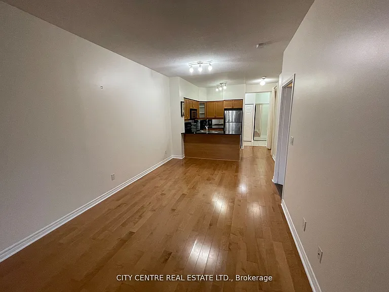 388 Prince Of Wales Dr #307 — Photo 13
