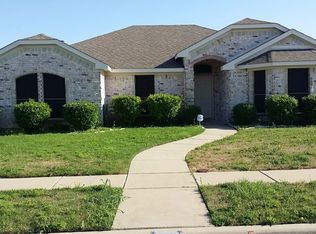 920 Grouse Rd, Glenn Heights, TX 75154