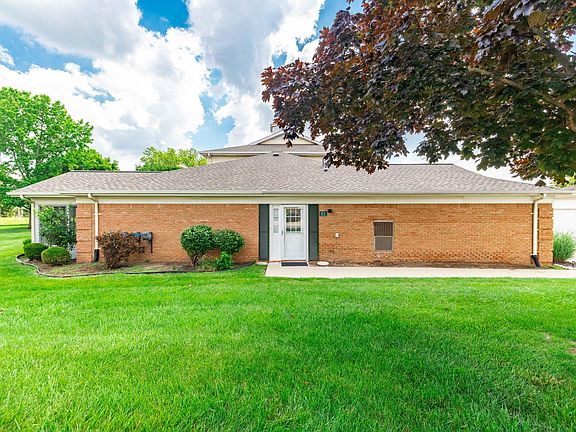 4th image of 8217 Grays Dr #9