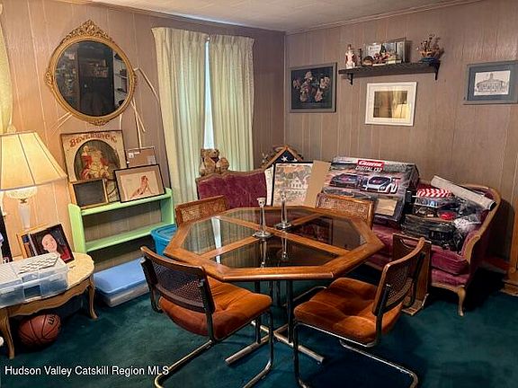 3rd image of 504 Greenkill Road