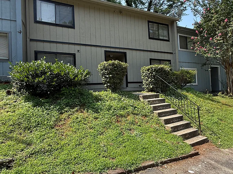 904 Pine Oak Trl — Photo 29