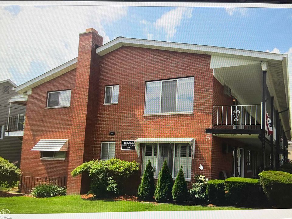 1st image of 2121 Clawson Ave APT 107