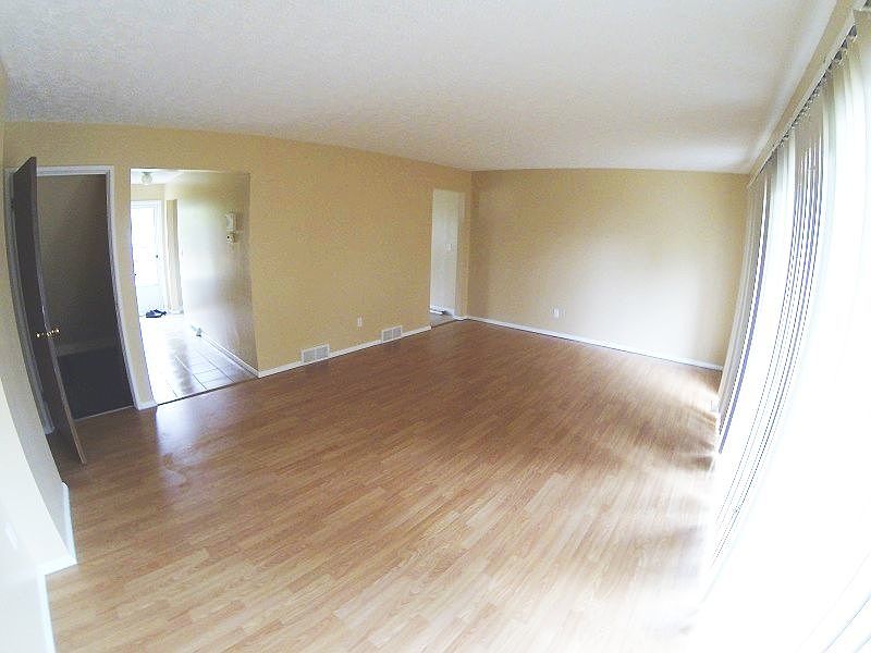 1st image of 1355 Orkney Ave