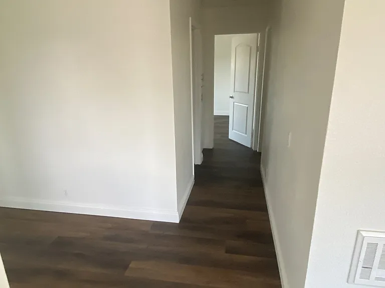 3843 48th St #4 — Photo 7