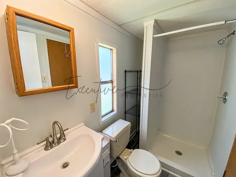 307 N Kinney Ave — Photo 10