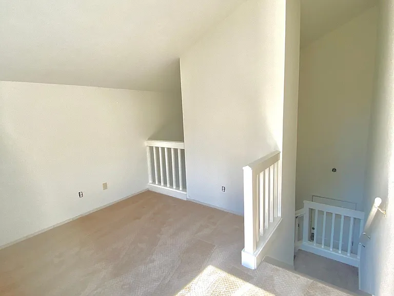 218 Bayside Ct — Photo 27