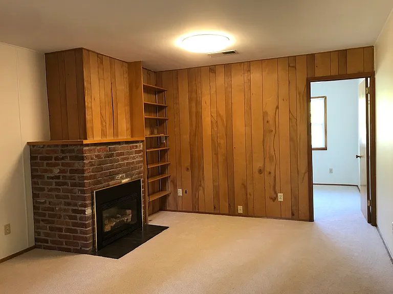 15016 SE 14th St — Photo 15