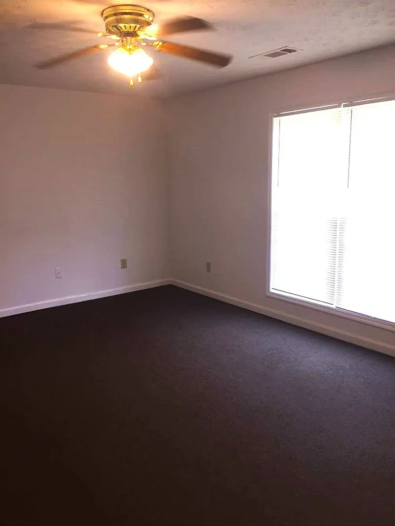 11th Avenue 1018 Apts A-E — Photo 2