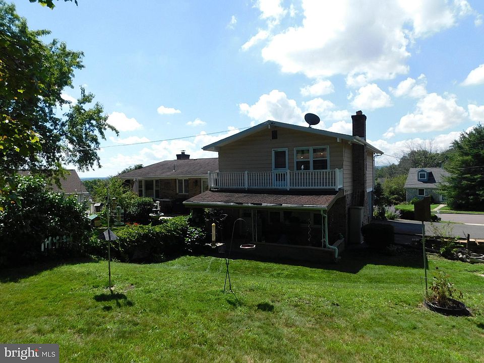 706 Roberts Dr, Stowe, PA 19464 Zillow
