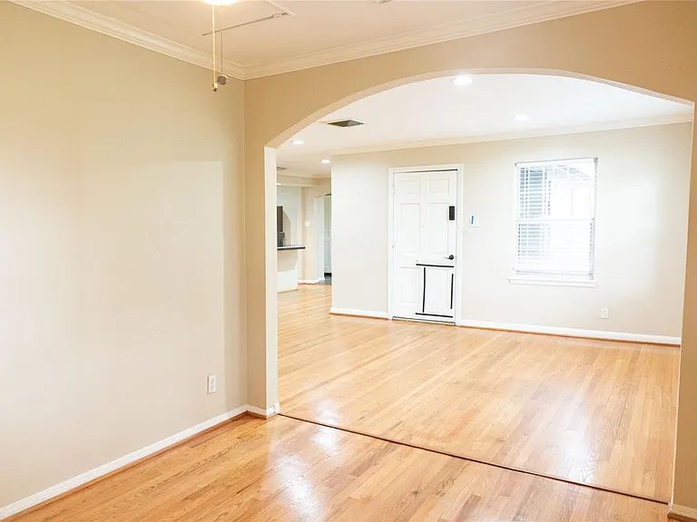 5564 Aspen St — Photo 7