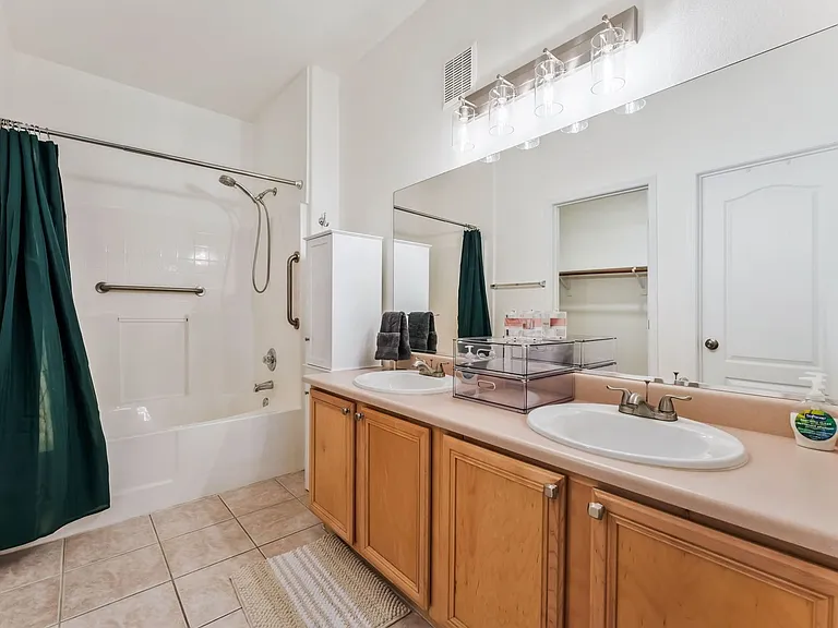 904 Duckhorn Ct #204 — Photo 28