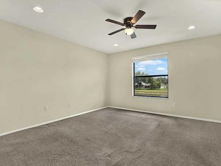 2630 Edgewater Falls Dr — Photo 10