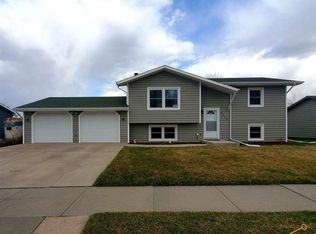 4016 Oiler Ln, Rapid City, SD 57701
