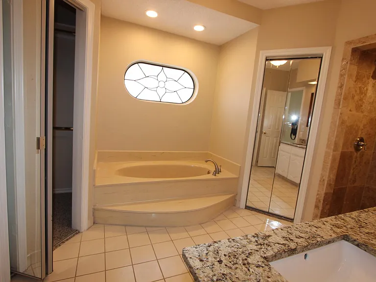3504 Hilltop Ln — Photo 10