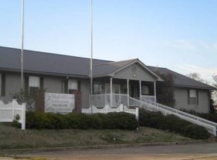 915 N Main St, Bolivar, TN 38008