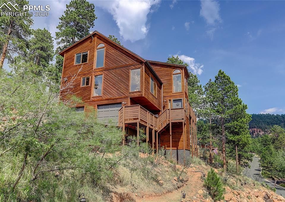 2nd image of 1158 Ponderosa Way