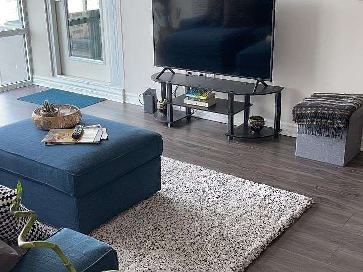 2nd image of 25 Lower Simcoe St #1817