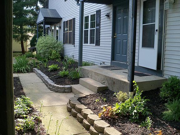 4th image of 1590 Park Place Dr