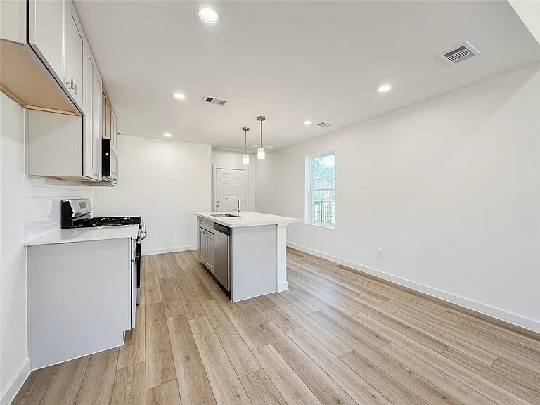 2726 Discovery Trails Ct — Photo 11
