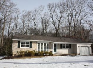 3 Silver Birch Rd, Turnersville, NJ 08012