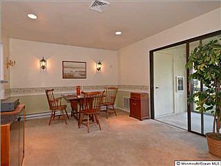 4th image of 22 Claremont Ct